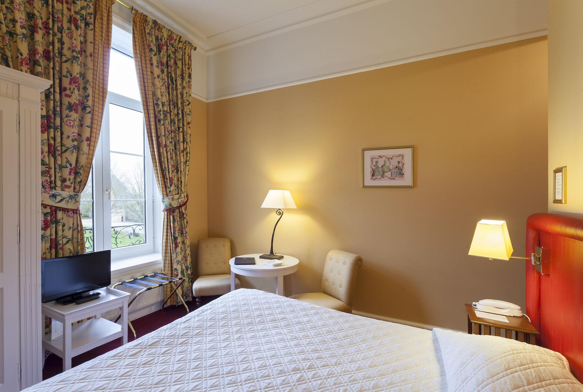 Grand Hotel "Chateau De Sully" - Piscine & Spa -Teritoria Sully  Eksteriør billede