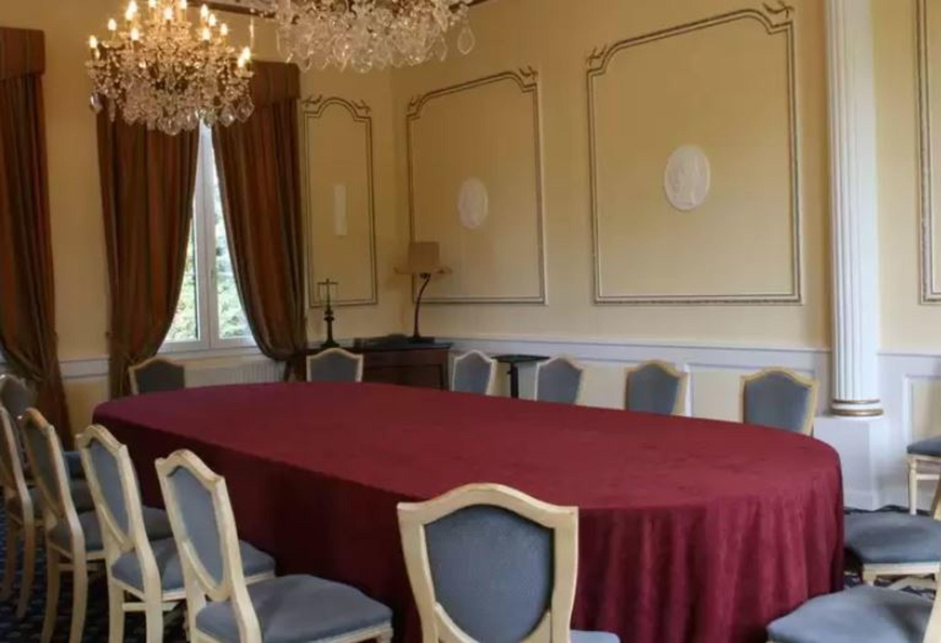Grand Hotel "Chateau De Sully" - Piscine & Spa -Teritoria Sully  Eksteriør billede