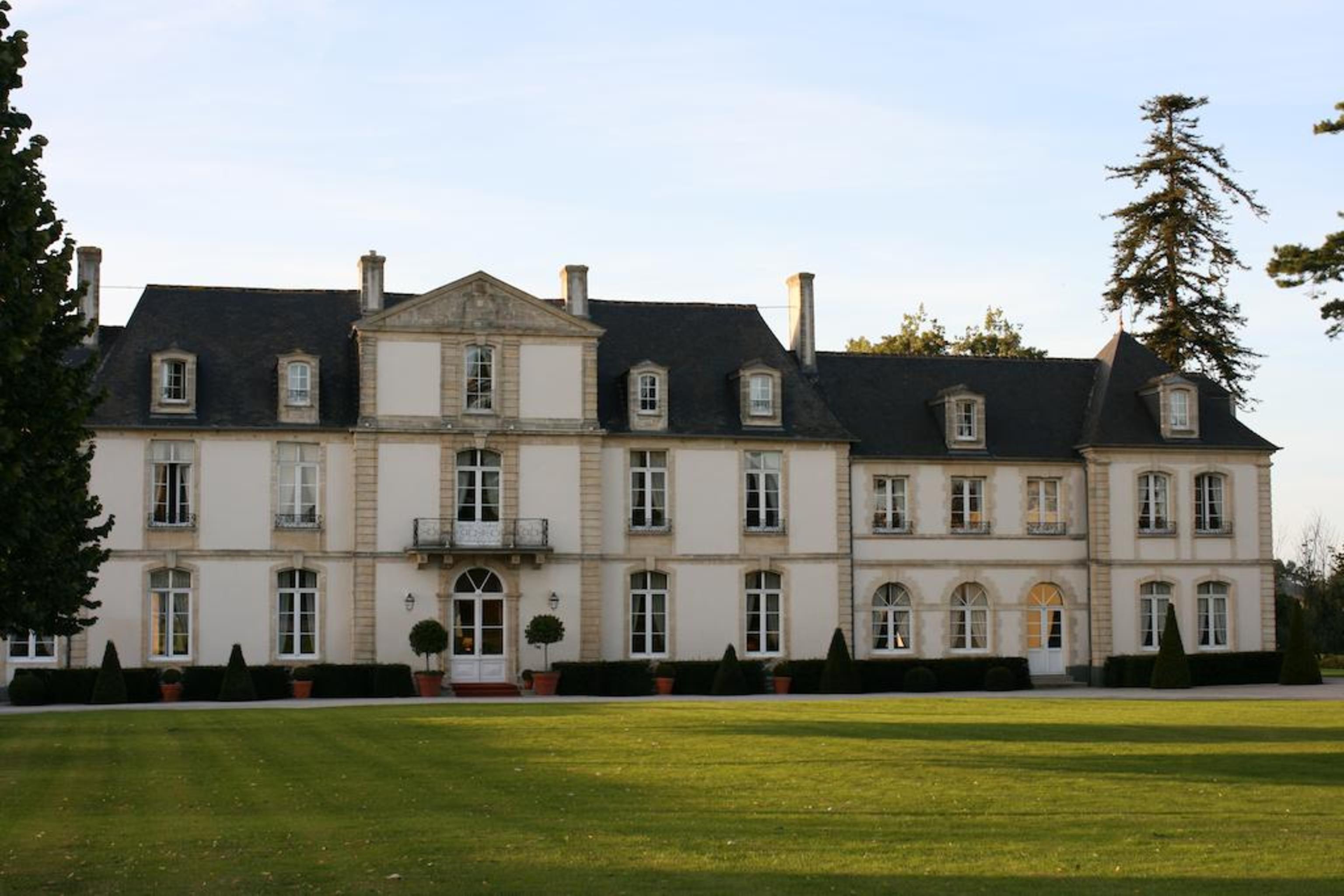 Grand Hotel "Chateau De Sully" - Piscine & Spa -Teritoria Sully  Eksteriør billede