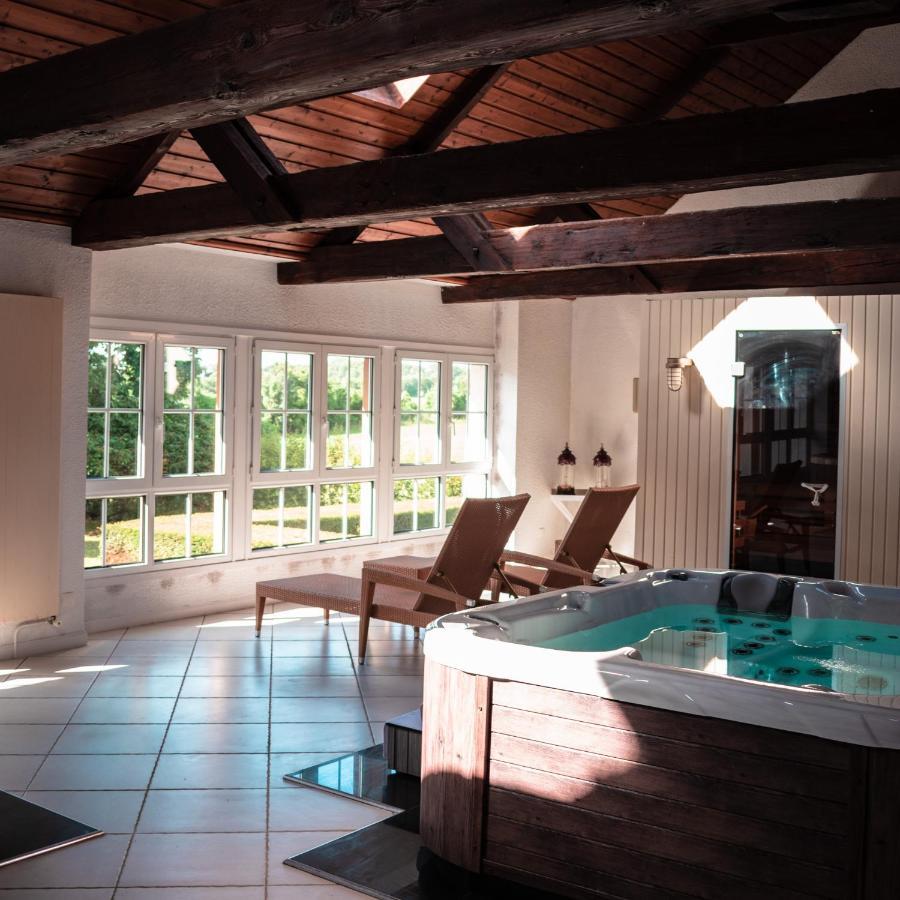 Grand Hotel "Chateau De Sully" - Piscine & Spa -Teritoria Sully  Eksteriør billede