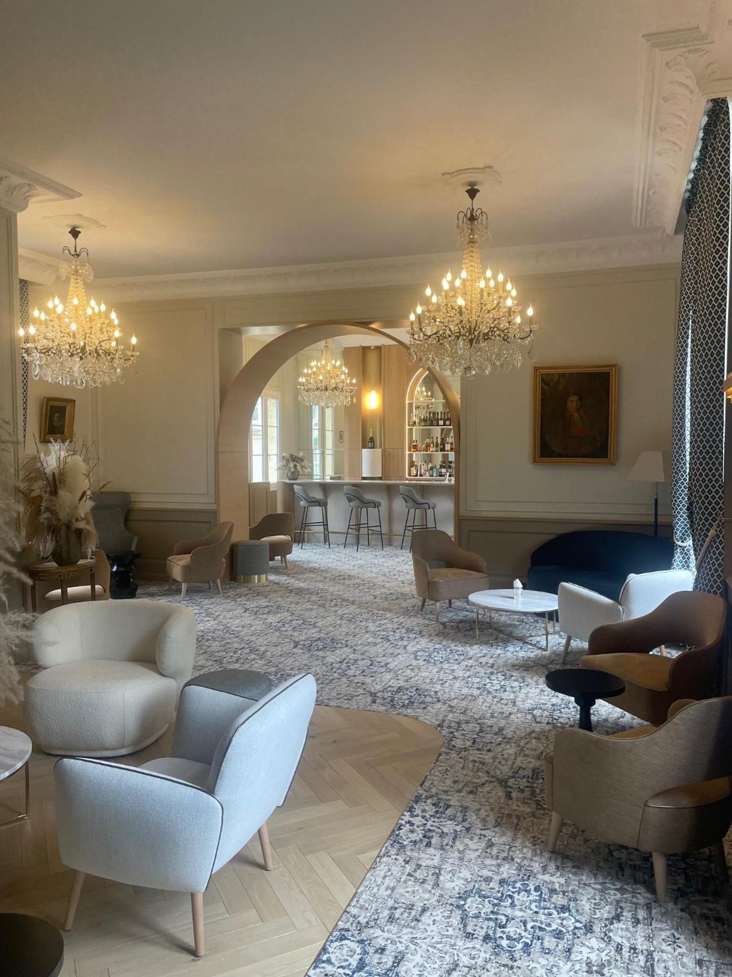 Grand Hotel "Chateau De Sully" - Piscine & Spa -Teritoria Sully  Eksteriør billede